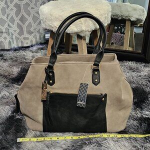 Massini Structured Two‑Tone Handbag – NWT – Beige & Black